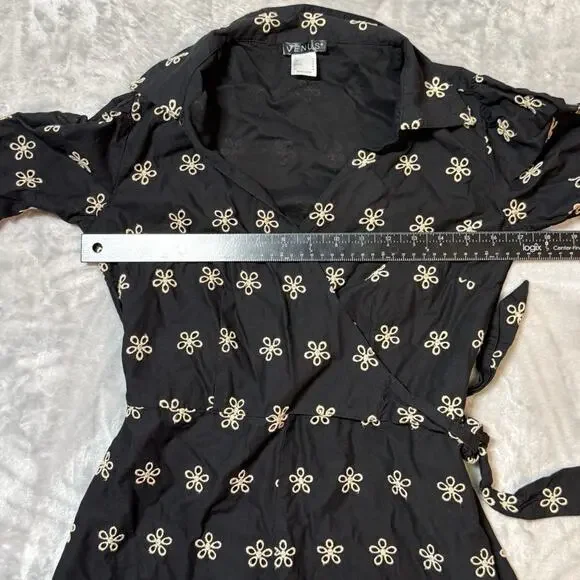 Venus Women's Size 6 Floral Embroidered Eyelet Wrap Tie Romper 100% Cotton Boho - Picture 7 of 9